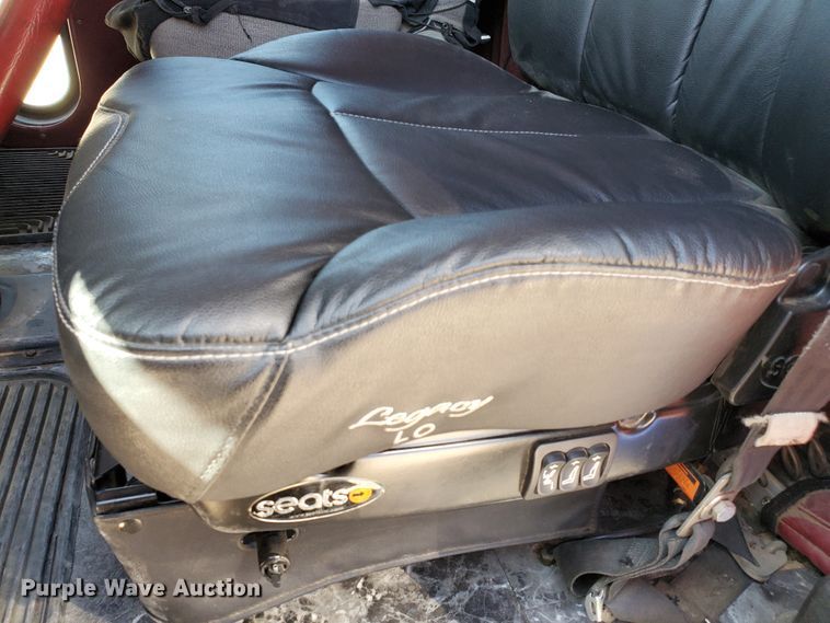 image for item HO9604 2002 Peterbilt 379  semi truck with crane