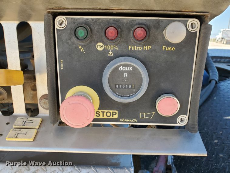 image for item HO9604 2002 Peterbilt 379  semi truck with crane