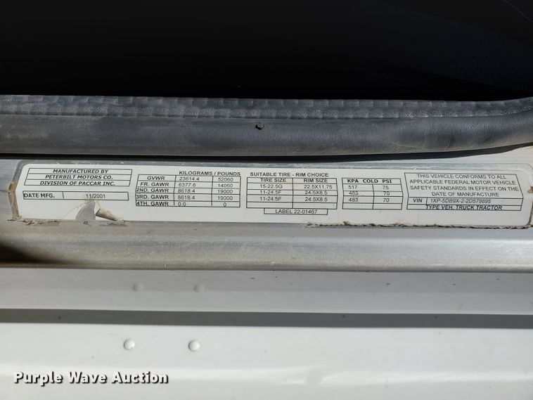 image for item HO9604 2002 Peterbilt 379  semi truck with crane