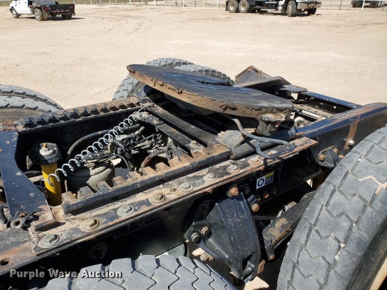 image for item HO9605 2012 Kenworth T800  semi truck