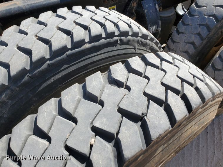 image for item HO9605 2012 Kenworth T800  semi truck