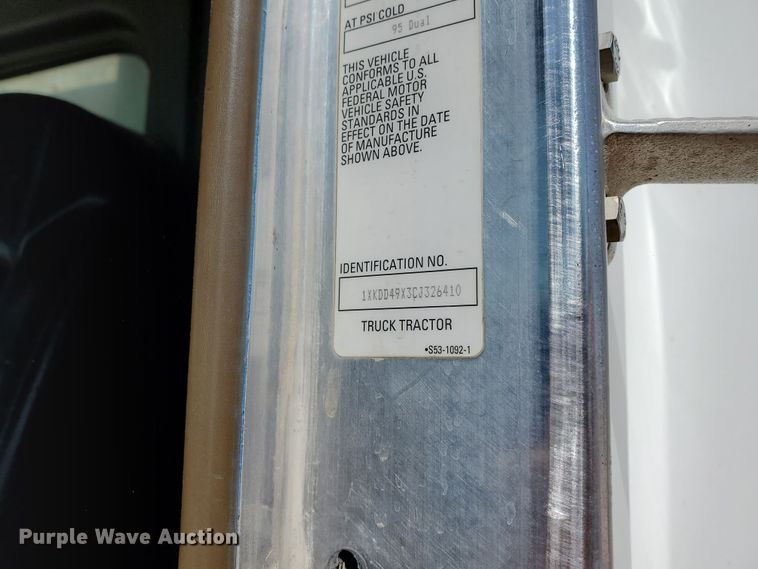 image for item HO9605 2012 Kenworth T800  semi truck