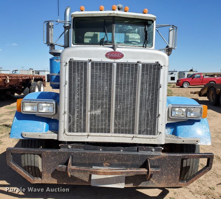 image for item HO9608 1997 Peterbilt 378  semi truck