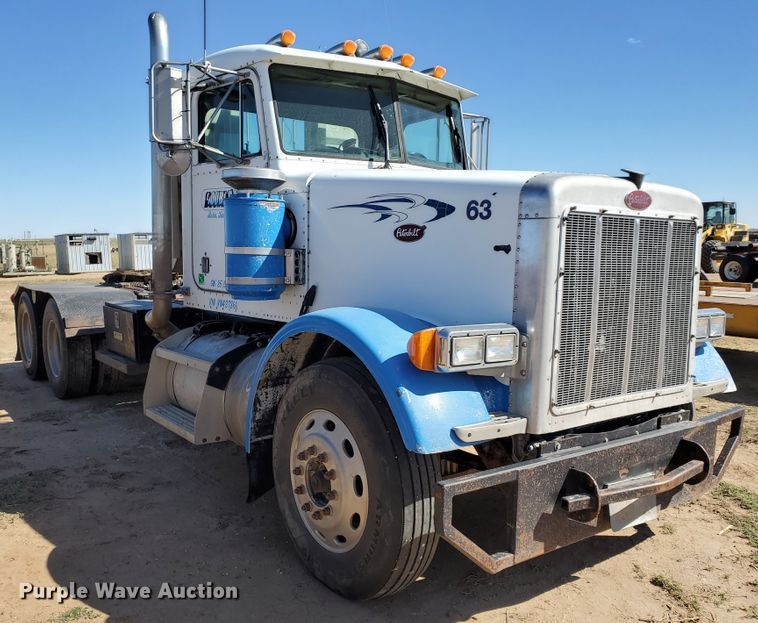 image for item HO9608 1997 Peterbilt 378  semi truck