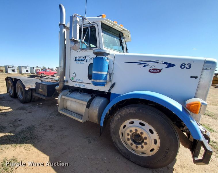 image for item HO9608 1997 Peterbilt 378  semi truck