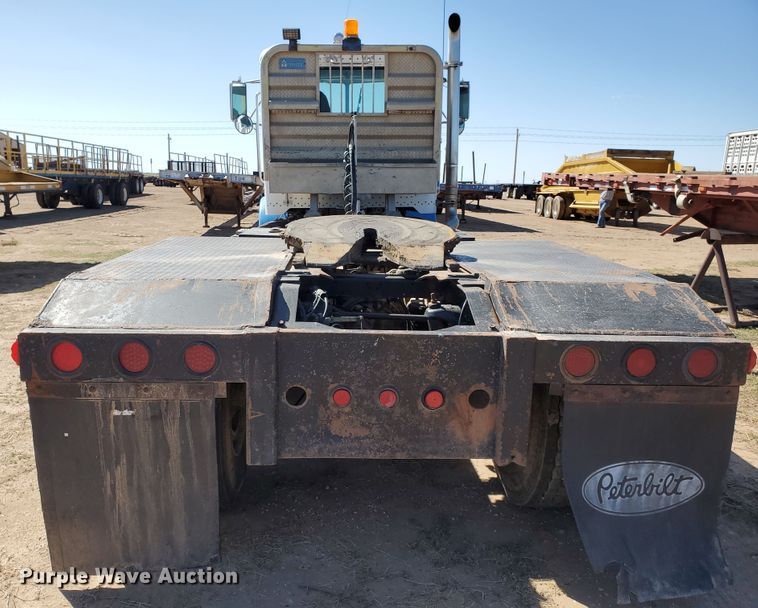 image for item HO9608 1997 Peterbilt 378  semi truck