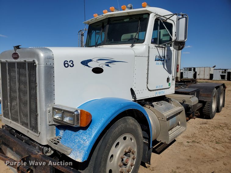 image for item HO9608 1997 Peterbilt 378  semi truck