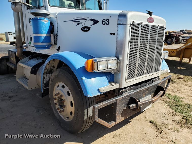 image for item HO9608 1997 Peterbilt 378  semi truck