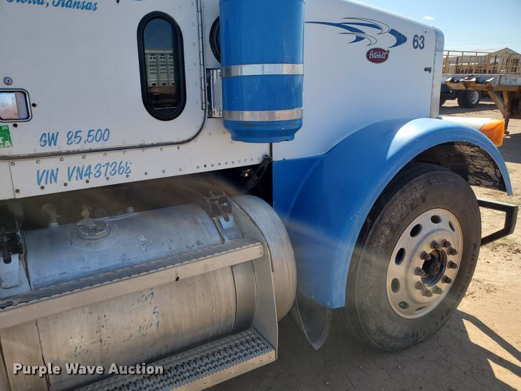 image for item HO9608 1997 Peterbilt 378  semi truck