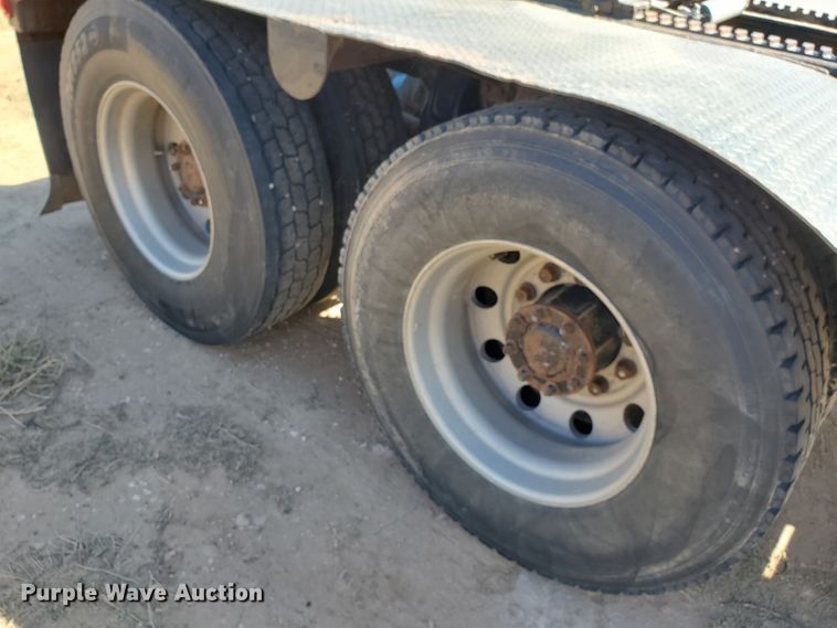 image for item HO9608 1997 Peterbilt 378  semi truck