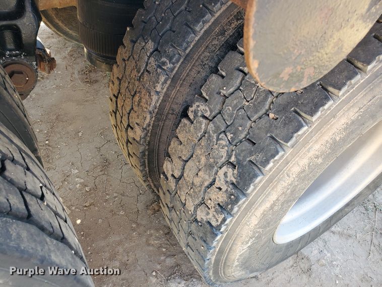 image for item HO9608 1997 Peterbilt 378  semi truck