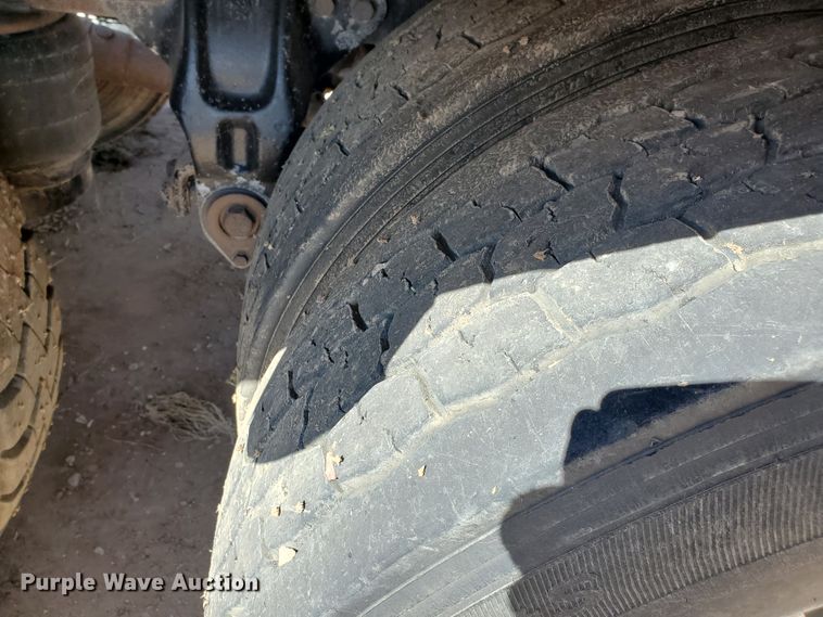 image for item HO9608 1997 Peterbilt 378  semi truck