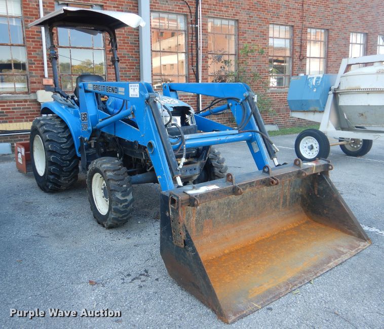 image for item AE9671 New Holland TC33D  MFWD tractor