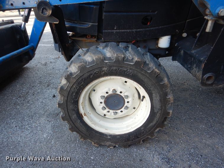 image for item AE9671 New Holland TC33D  MFWD tractor