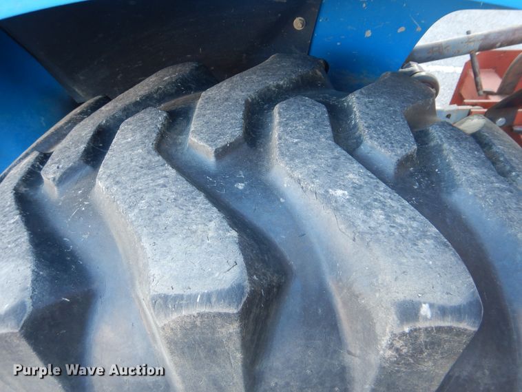 image for item AE9671 New Holland TC33D  MFWD tractor