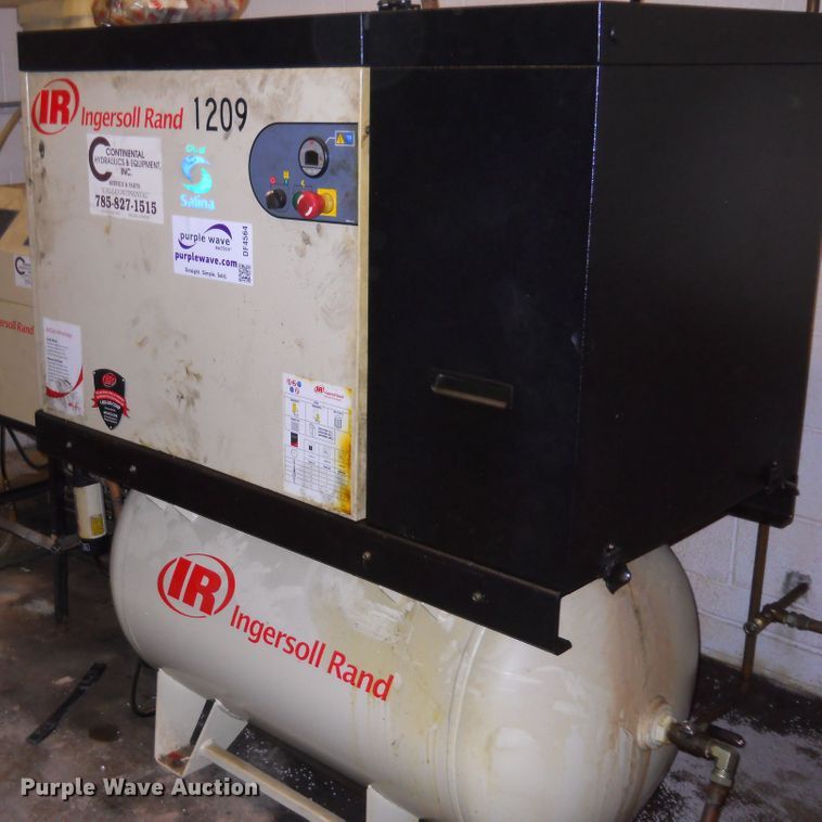 image for item DF4564 Ingersoll Rand 1RN10H-CC-150L  air compressor
