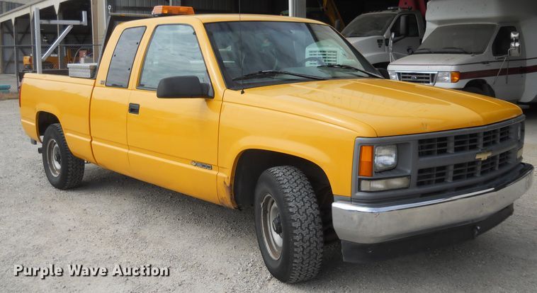 image for item DF4566 1996 Chevrolet C1500  Ext. Cab pickup truck