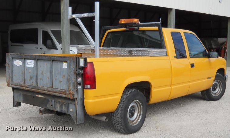 image for item DF4566 1996 Chevrolet C1500  Ext. Cab pickup truck