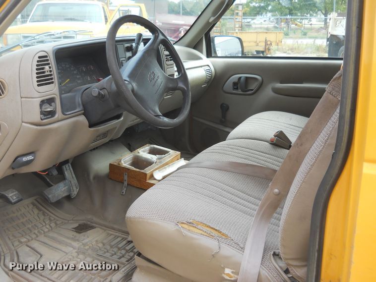 image for item DF4566 1996 Chevrolet C1500  Ext. Cab pickup truck