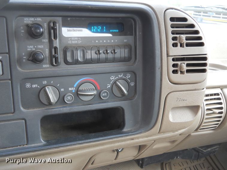 image for item DF4566 1996 Chevrolet C1500  Ext. Cab pickup truck