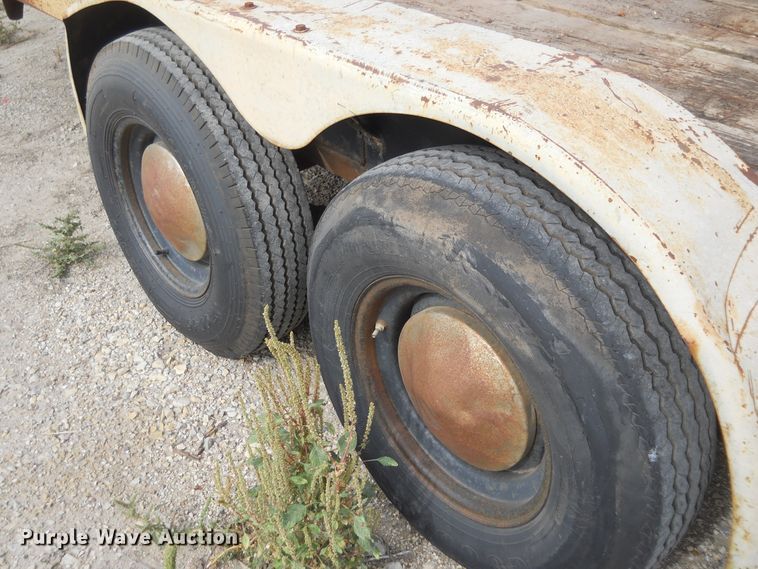 image for item DF4567 1987 shop built equipment trailer