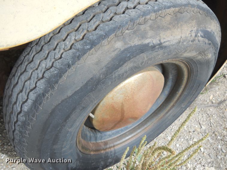 image for item DF4567 1987 shop built equipment trailer