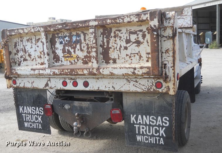 image for item DF4568 1994 Ford F450 Super Duty  dump truck