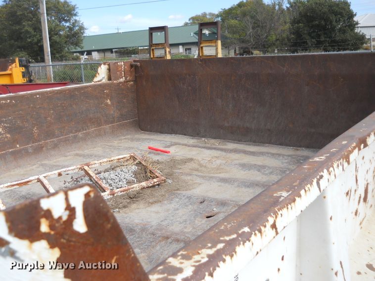 image for item DF4568 1994 Ford F450 Super Duty  dump truck