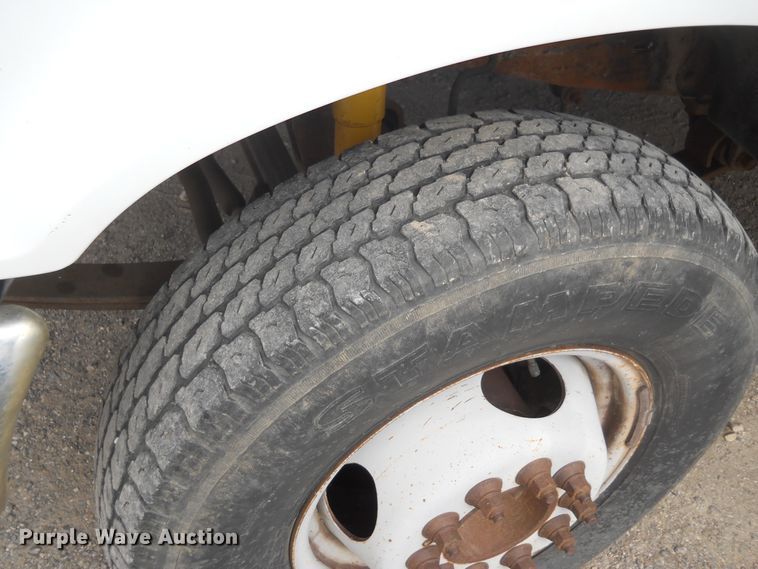 image for item DF4568 1994 Ford F450 Super Duty  dump truck