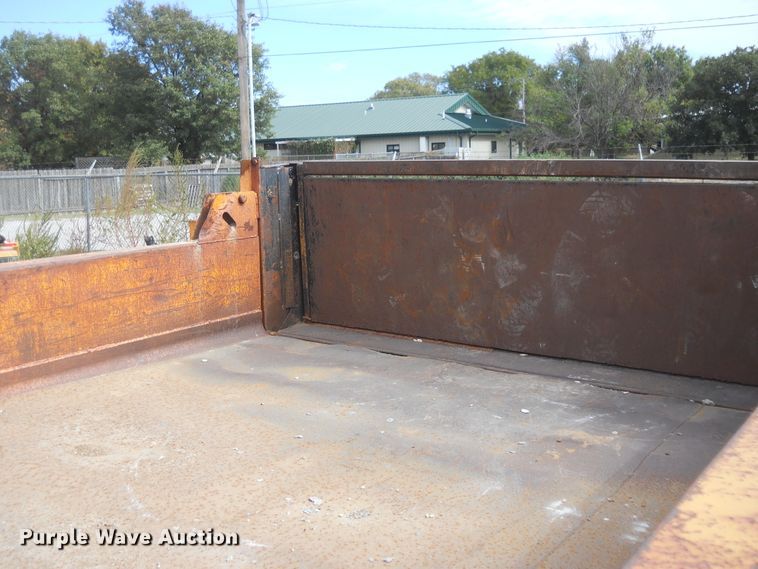 image for item DF4569 1991 Ford F450 Super Duty  dump truck