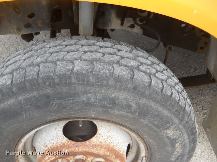 image for item DF4569 1991 Ford F450 Super Duty  dump truck