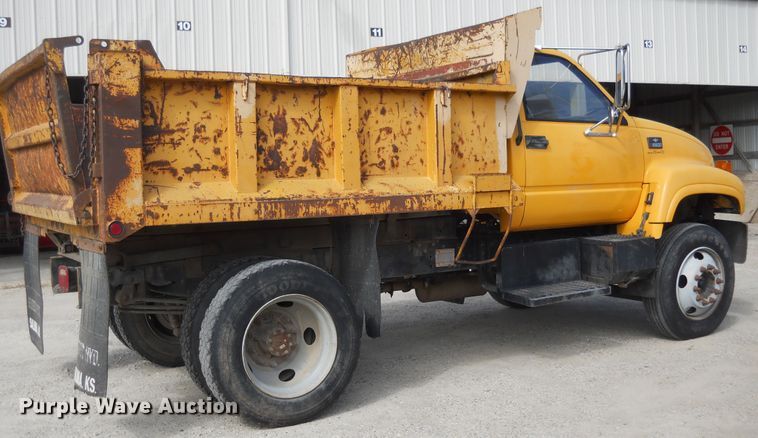 image for item DF4571 1999 Chevrolet C6500  dump truck