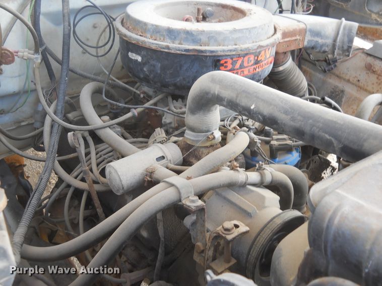 image for item DF4572 1979 Ford F800  water truck