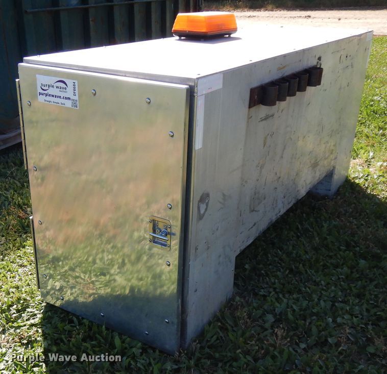 image for item DF6684 Toolbox