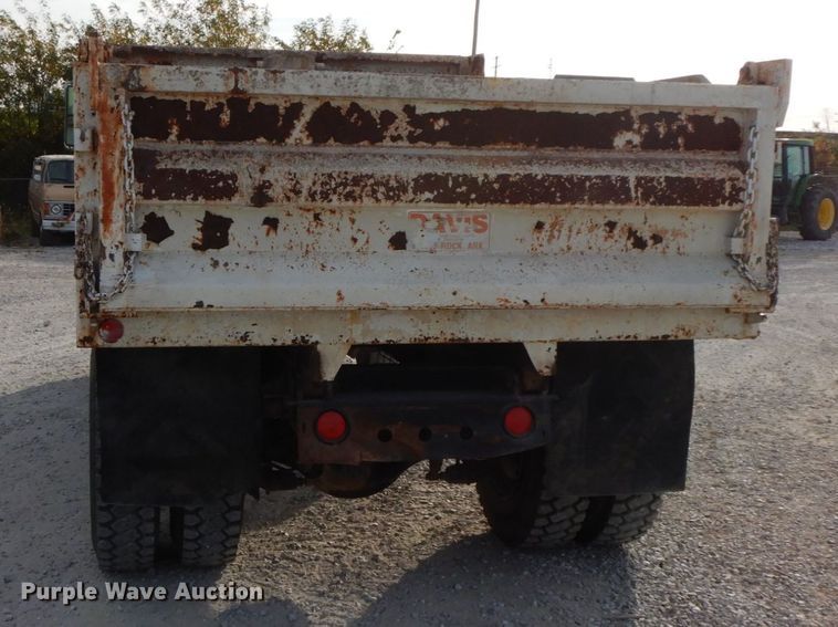 image for item DG6955 1986 International 1954  dump truck
