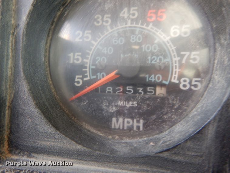 image for item DG6955 1986 International 1954  dump truck