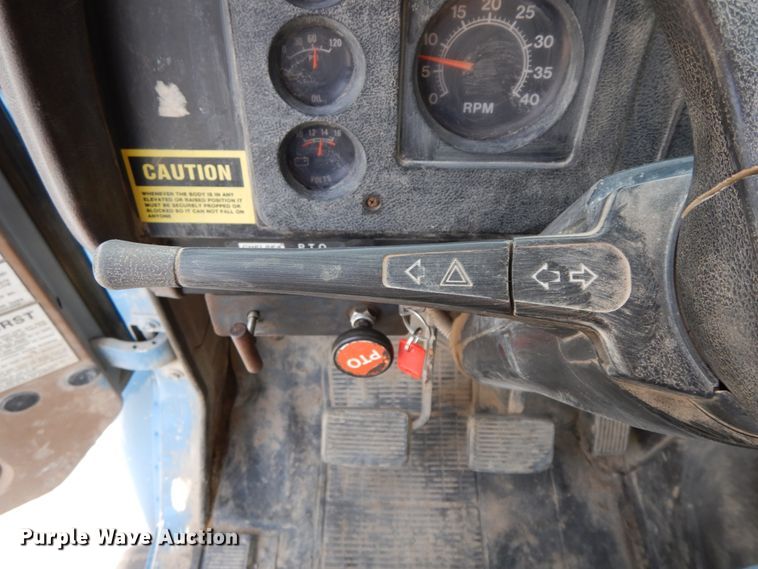 image for item DG6955 1986 International 1954  dump truck