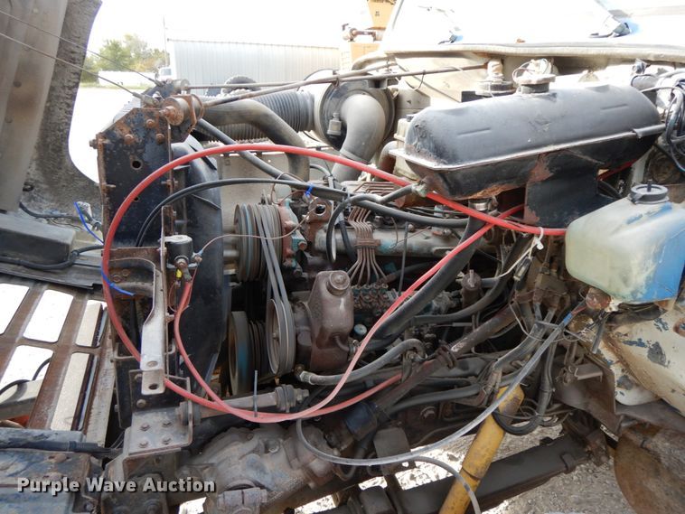 image for item DG6955 1986 International 1954  dump truck