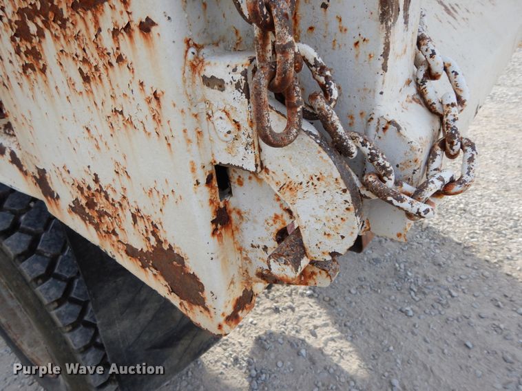 image for item DG6955 1986 International 1954  dump truck