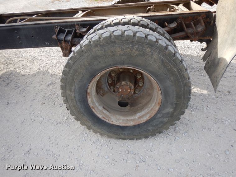 image for item DG6955 1986 International 1954  dump truck