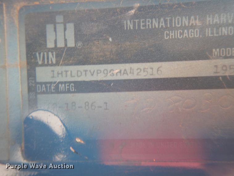 image for item DG6955 1986 International 1954  dump truck