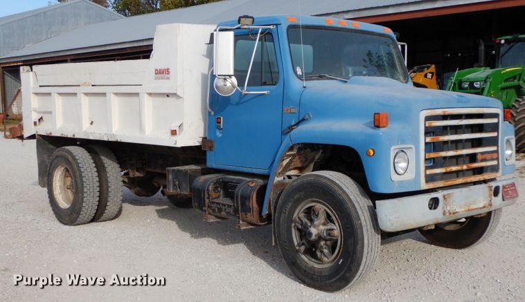 image for item DG6956 1987 International 1954  dump truck