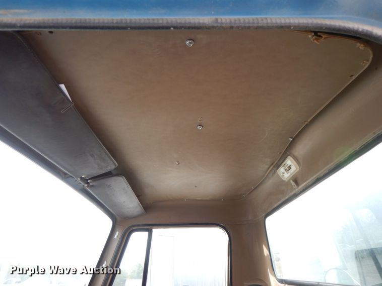 image for item DG6956 1987 International 1954  dump truck