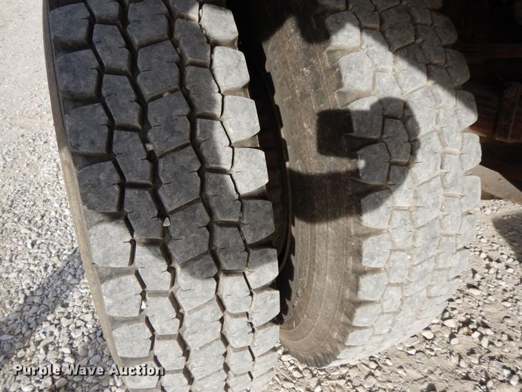 image for item DG6956 1987 International 1954  dump truck