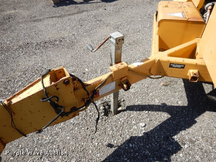image for item DH0218 Vermeer BC1230A wood chipper