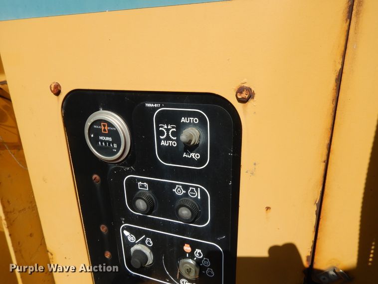 image for item DH0218 Vermeer BC1230A wood chipper