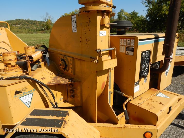 image for item DH0218 Vermeer BC1230A wood chipper