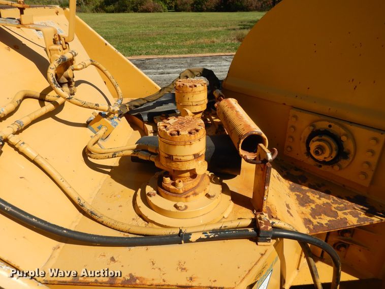 image for item DH0218 Vermeer BC1230A wood chipper