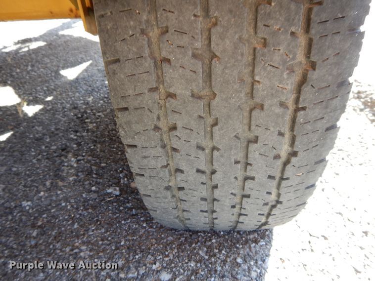 image for item DH0218 Vermeer BC1230A wood chipper