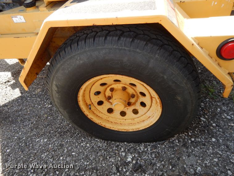 image for item DH0218 Vermeer BC1230A wood chipper